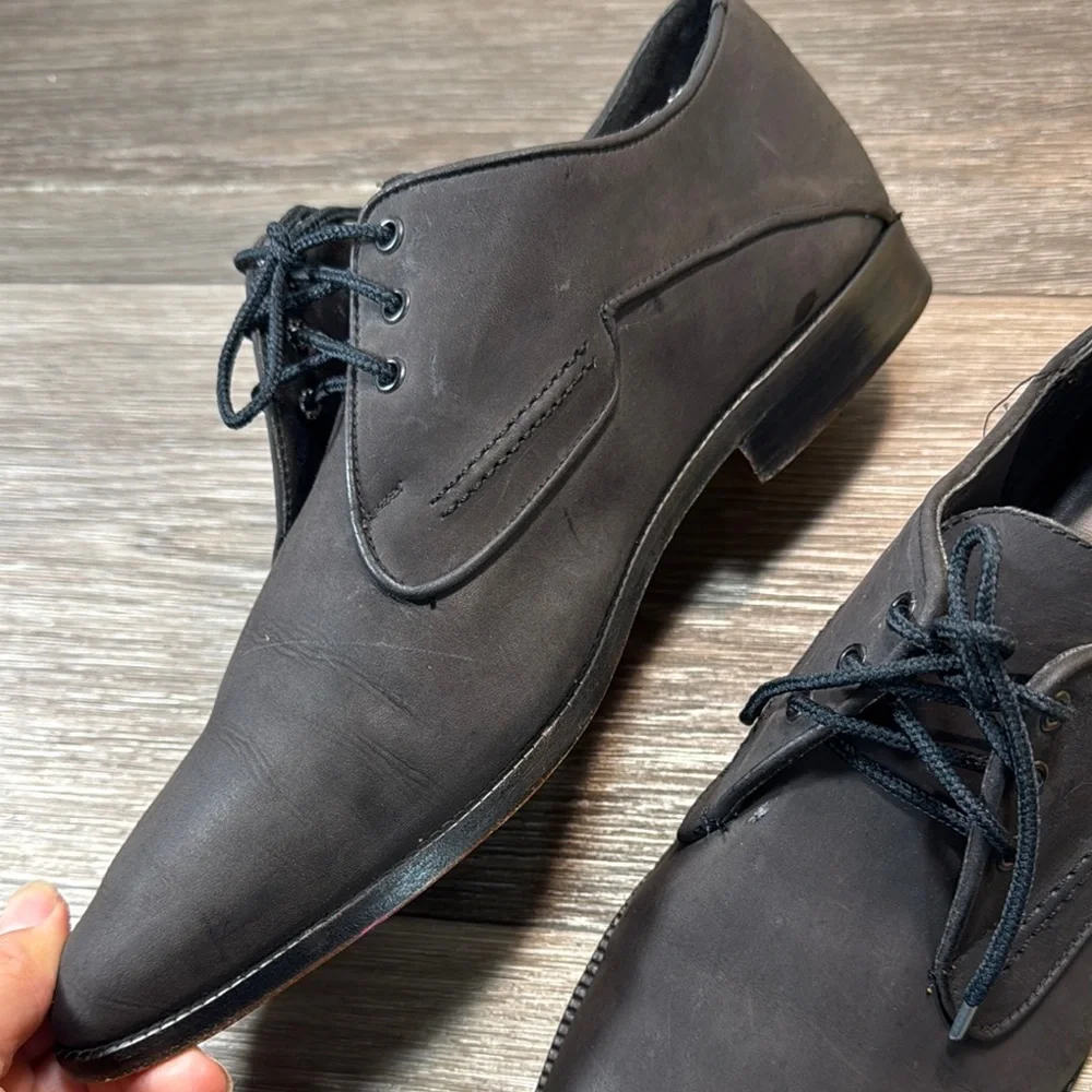 Vintage Men's Black Lace-Up Shoes size 9.5 (s49)